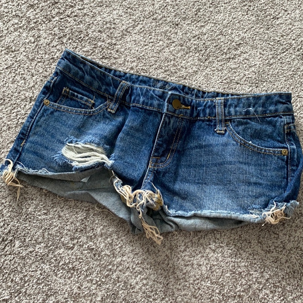 Short shorts